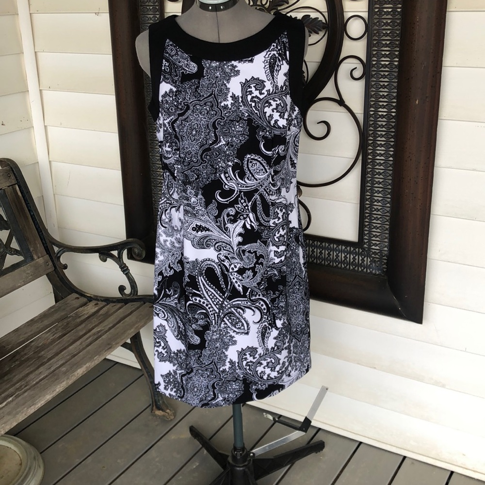 Ronni Nicole dress